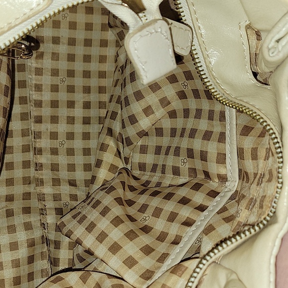 Jessica Simpson PVC Tote in Cream Color - Picture 5 of 9